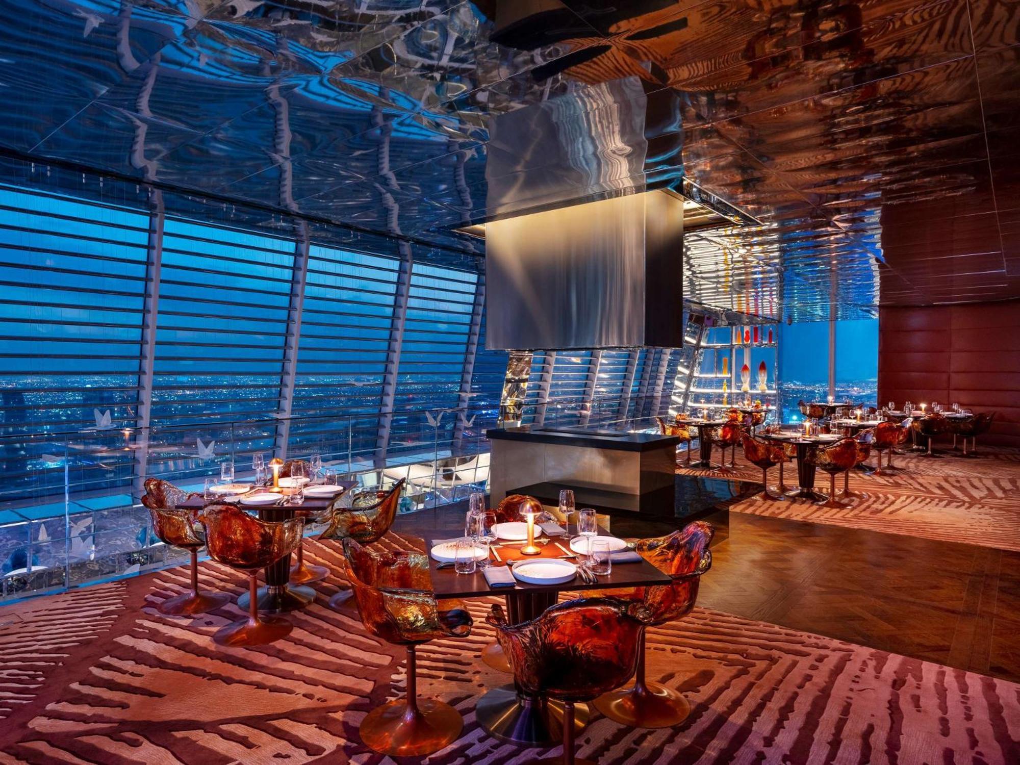 Fairmont Doha 호텔 Lusail 외부 사진 The interior of the restaurant